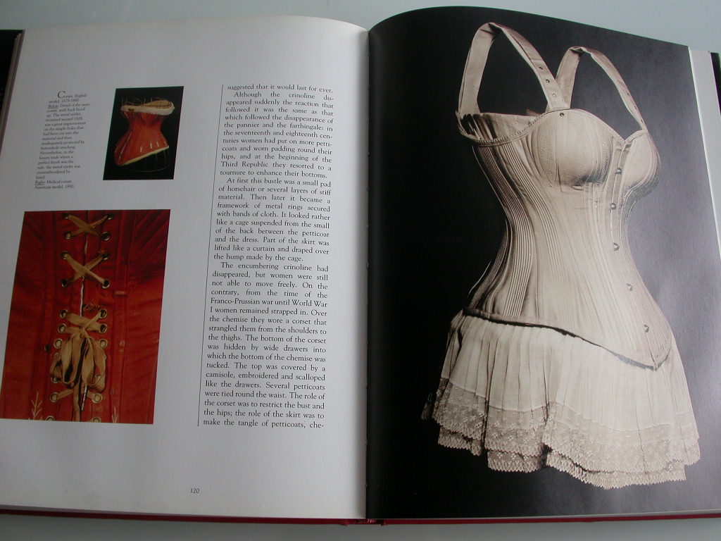 Saint-Laurent Cecil The great book of lingerie